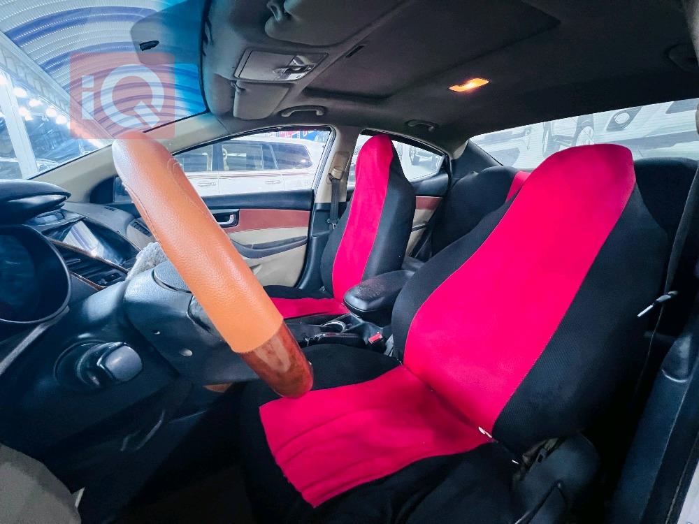 هيونداي النترا